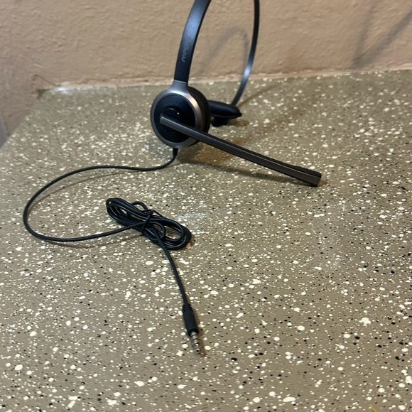 Mpow Black and Silver Wired Headset - Picture 2 of 4